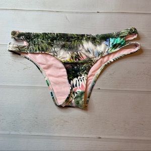 NWOT - Bikini Lab - Women’s Tropical Print Bottom